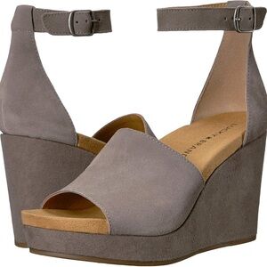 Lucky brand women’s shoes NIB LK-Yemisa Suede Titanium Wedge Heel Sandal SIZE 6M